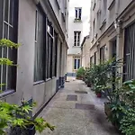 Bel Appartement Parisien, Typique Du Marais